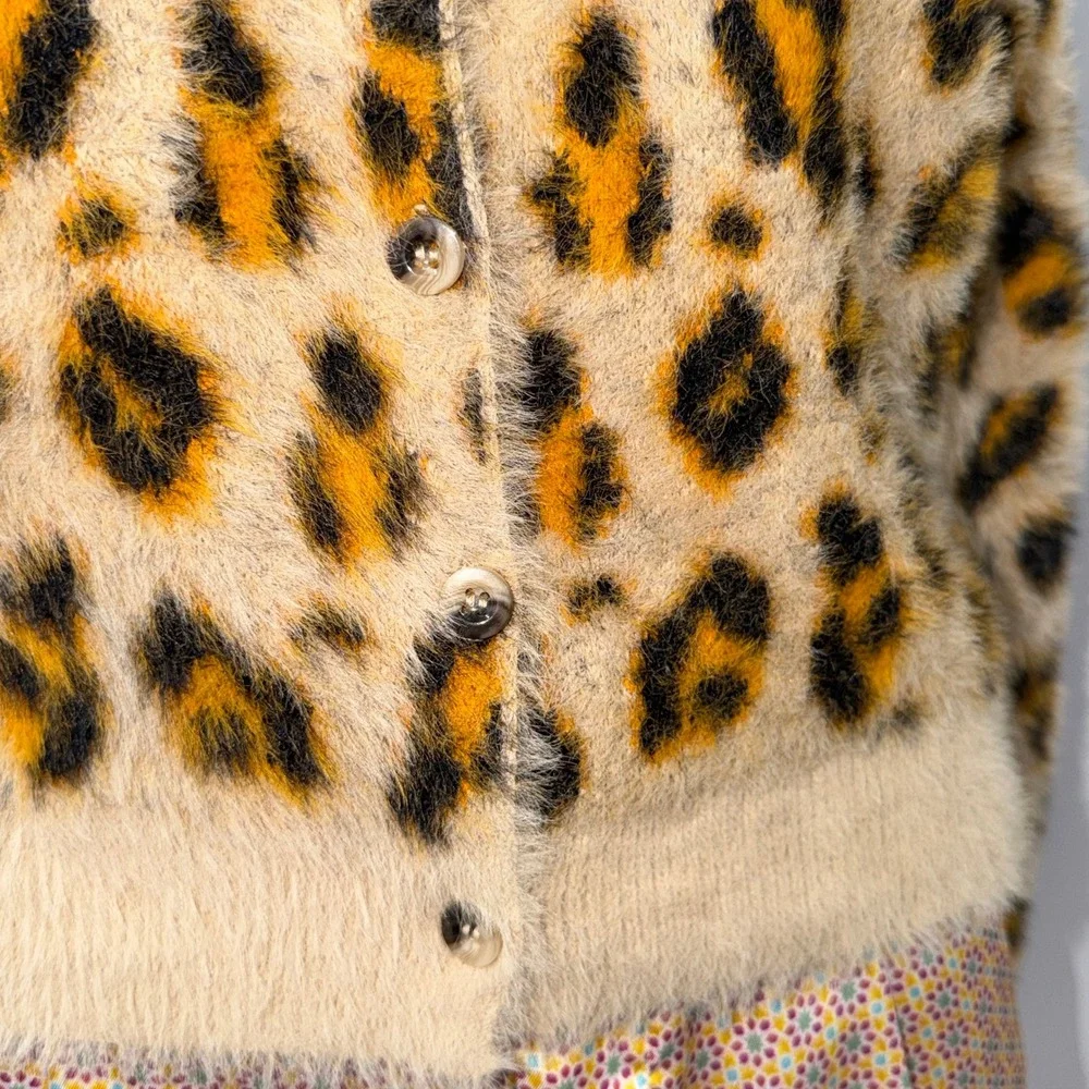 Forever 21 Medium Leopard Eyelash Knit Cardigan Fuzzy Animal Print Indie Sleaze